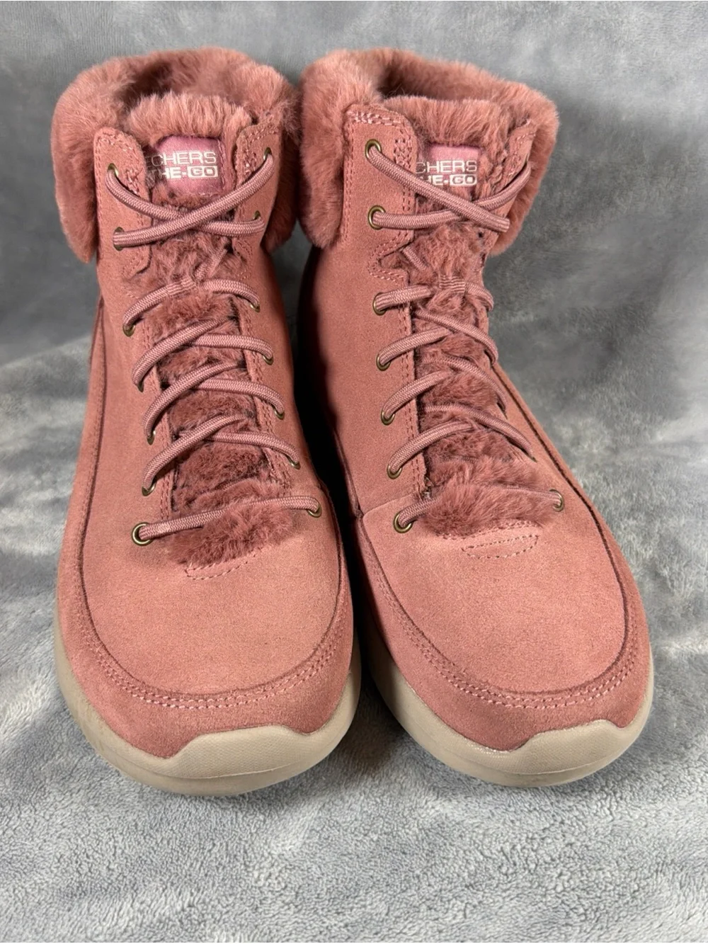 Skechers mauve lace-up faux-fur winter boots